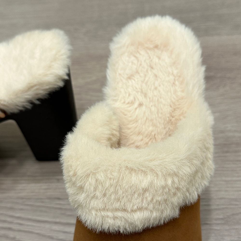 NWOT BAMBOO Faux Fur Lined Heel Mules Cognac - Picture 6 of 6